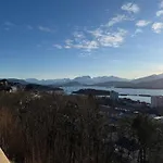 Modern And With A View 아파트